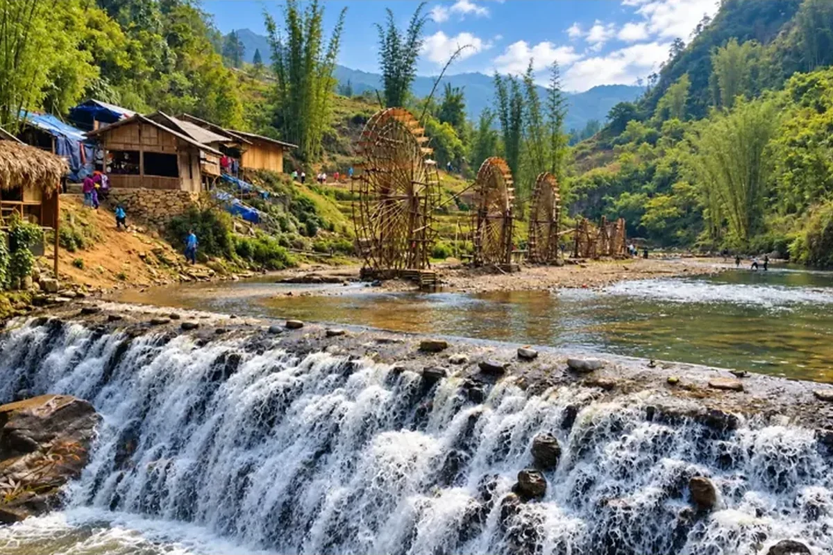 Sapa mountain scenery and terraced rice fields in northern Vietnam